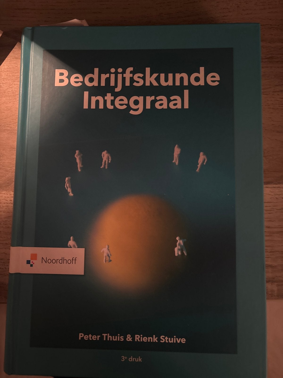 Bedrijfskunde Integraal - Peter Thuis & Rienk Stuive, Ophalen of Verzenden, Gamma, Zo goed als nieuw, HBO