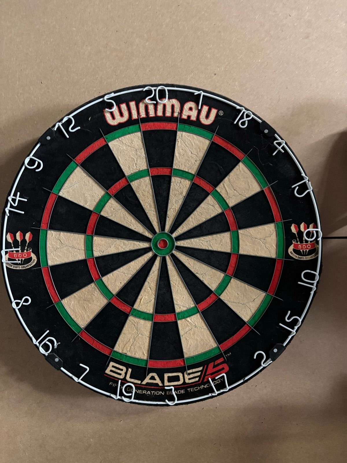 Winmau Blade 5 Dartbord, Sport en Fitness, Darts, Ophalen, Zo goed als nieuw, Dartbord