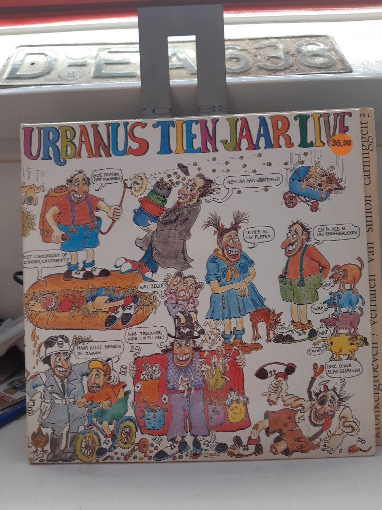 Urbanus 10 jaar live 3 lp's (Z219-142), Ophalen of Verzenden, Zo goed als nieuw, 12 inch, Levenslied of Smartlap