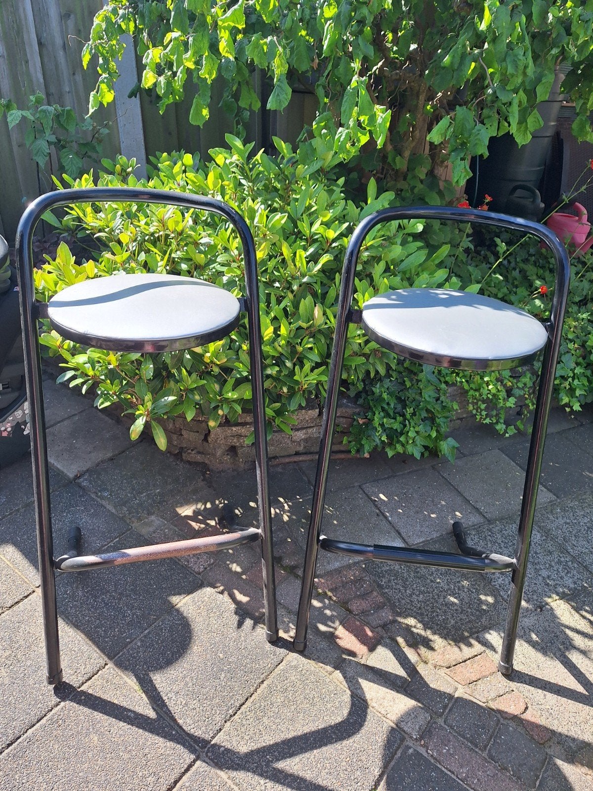 2 metalen barkrukken, Ophalen, Gebruikt