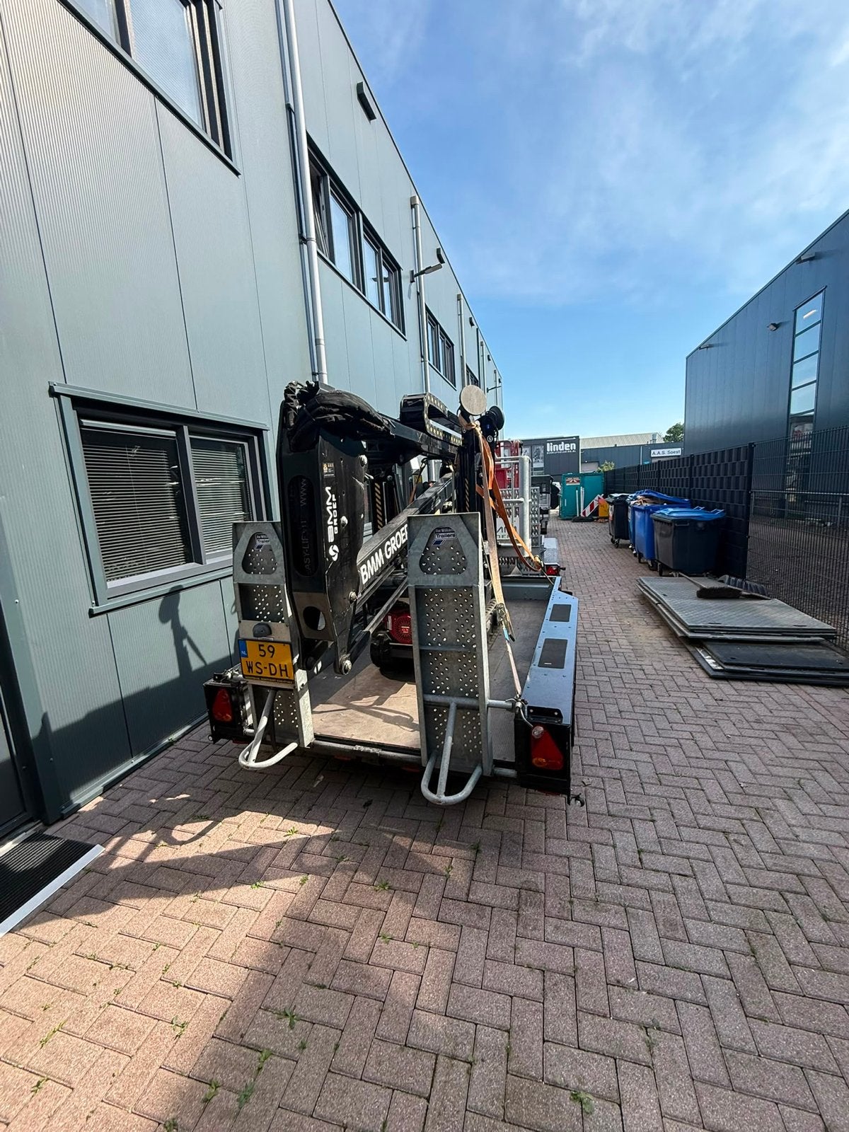 easylift r130 Hoogwerker met Trailer elktrsche/benzine motor, Zakelijke goederen, Machines en Bouw | Liften, Steigers en Ladders