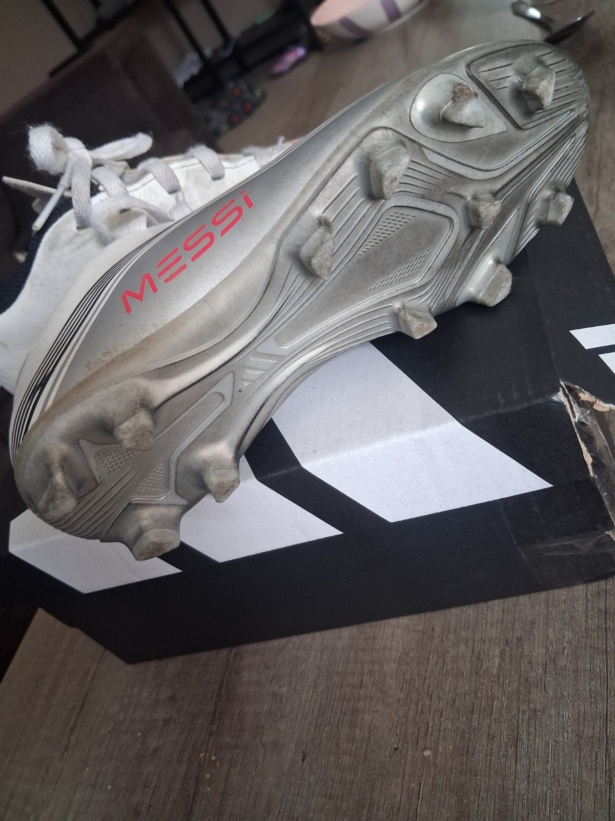 Voetbalschoenen messi maat 30 1/2, Sport en Fitness, Voetbal, Gebruikt, Maat XS of kleiner, Schoenen, Ophalen of Verzenden
