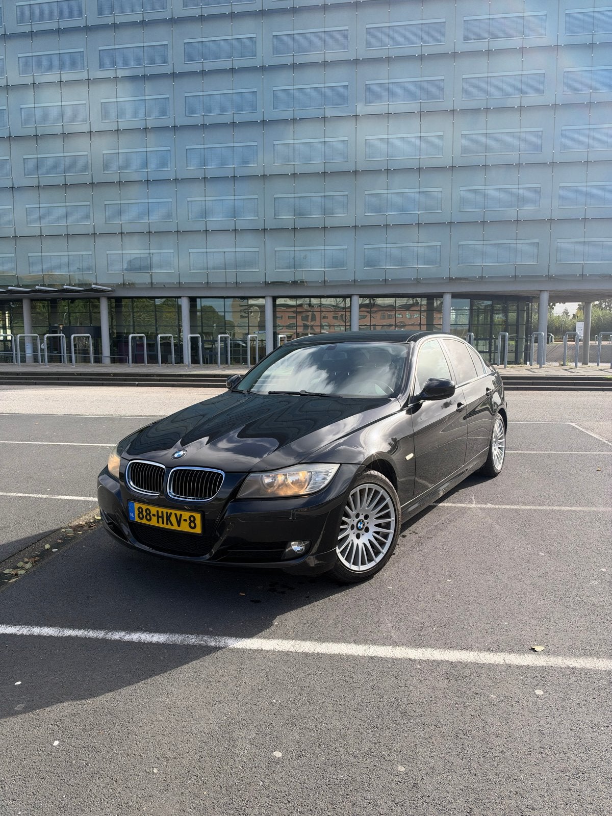 BMW 3-Serie 1.6 I 316 90KW 2009 Zwart, Auto's, 1599 cc, 4 cilinders, Origineel Nederlands, Handgeschakeld