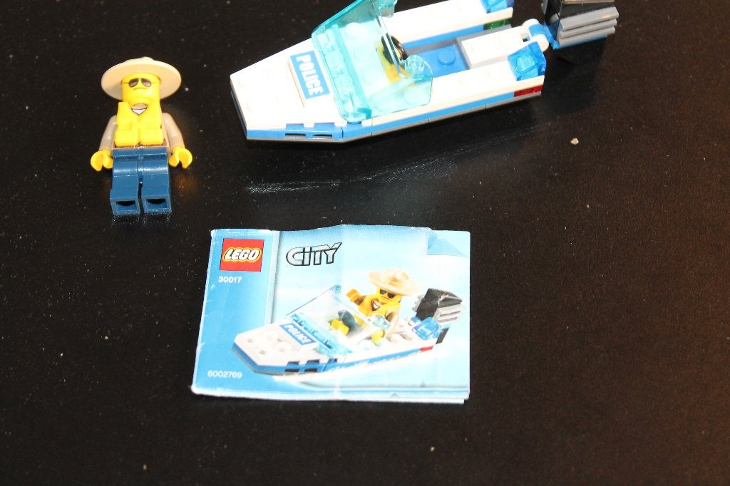 Lego city politie boot 30017, Kinderen en Baby's, Speelgoed | Duplo en Lego, Zo goed als nieuw, Lego, Complete set, Compleet, Inclusief instructies