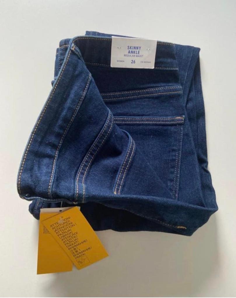 H&M skinny Ankle regular waist & demin Dames  Maat:26 | S, Ophalen of Verzenden, Nieuw, Blauw, Overige jeansmaten