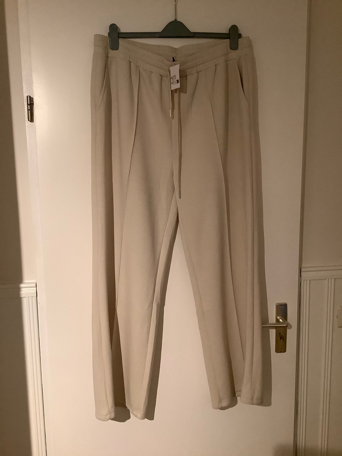 Leuke soepele broek maat 46/48, Ophalen of Verzenden, Nieuw, Overige kleuren, Broek of Spijkerbroek