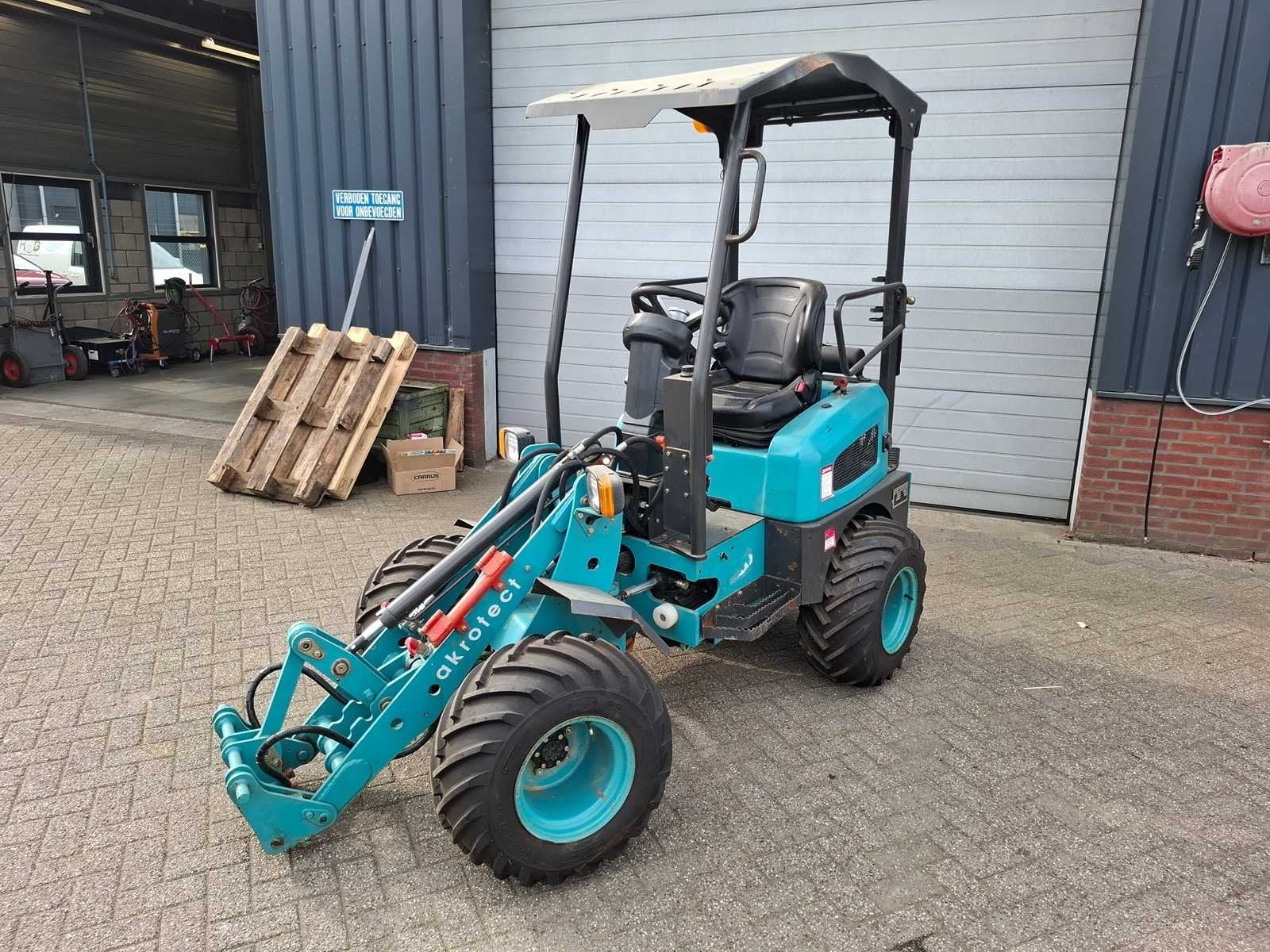 Loader - 2024 - MP160 - Shovel, Wiellader of Shovel