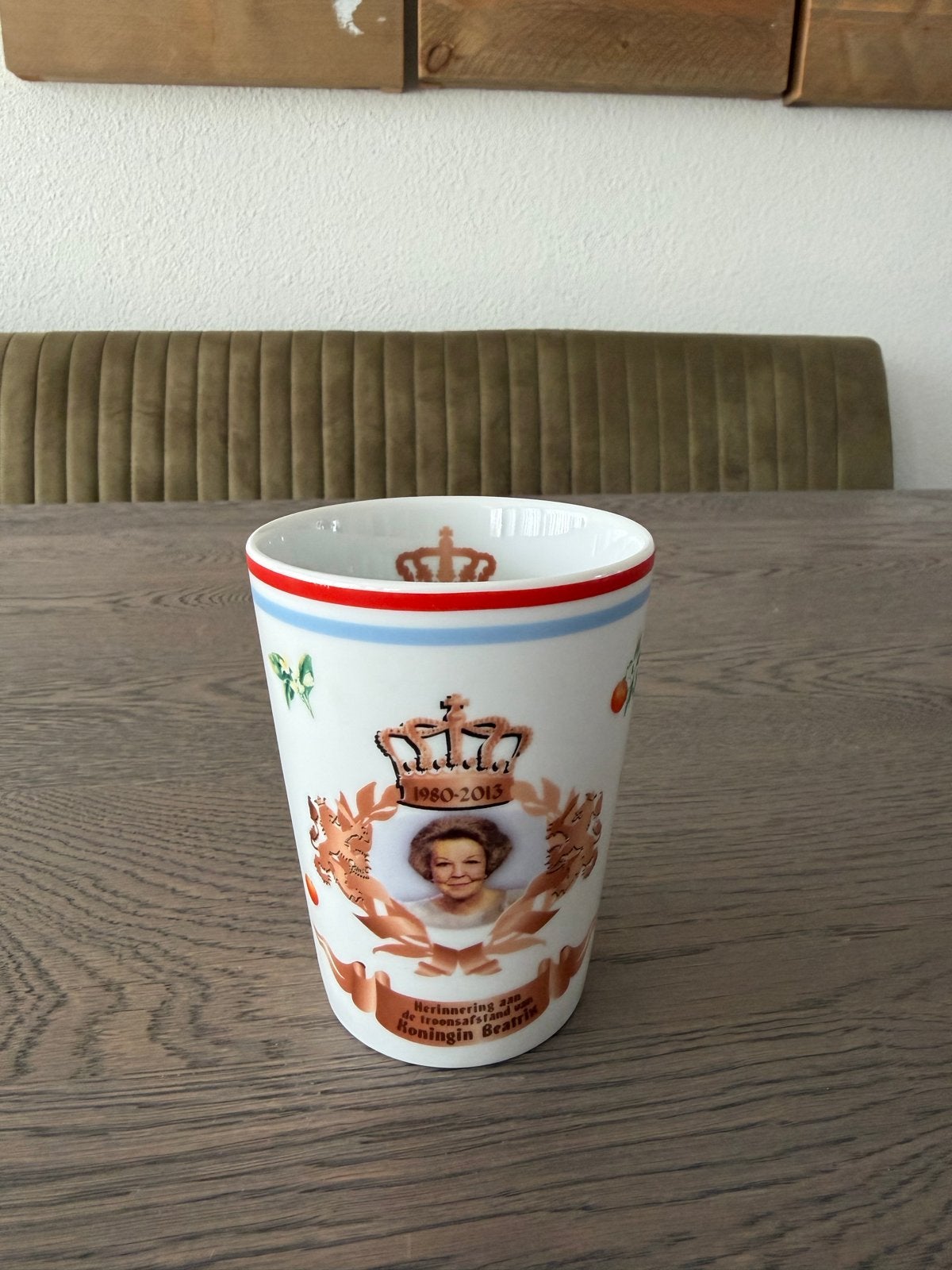 JBS Home Collection Koningin Beatrix Herinneringsmok, Overige merken, Zo goed als nieuw, Klassiek, Keramiek