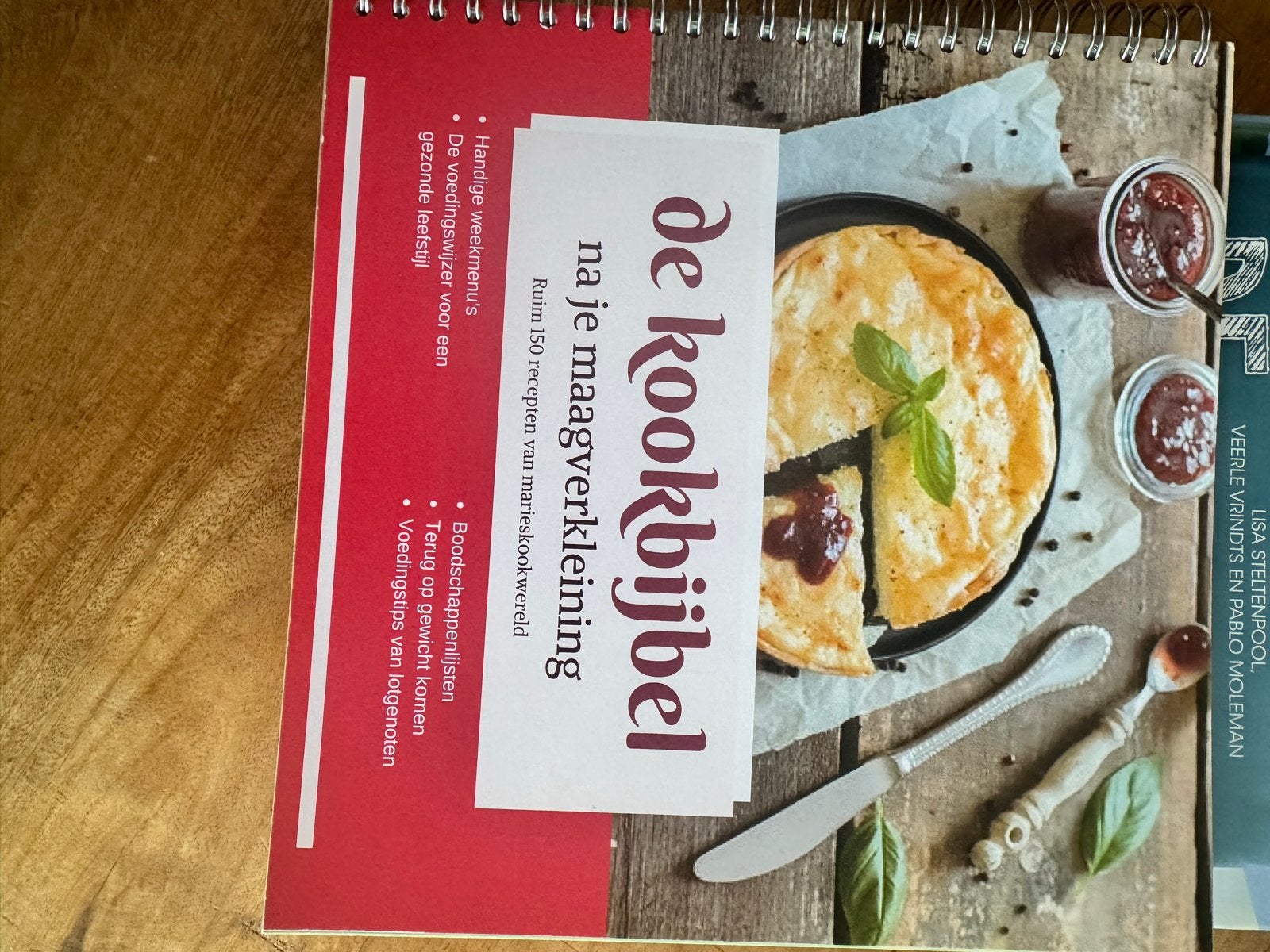 De Kookbijbel na je maagverkleining - Ruim 150 recepten, Ophalen of Verzenden, Zo goed als nieuw