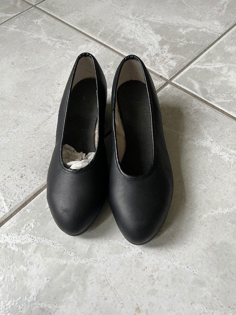 Nieuw paar Sperian Pumps maat 37. Kleur zwart, Kleding | Dames, Schoenen, Verzenden, Zwart, Nieuw, Pumps