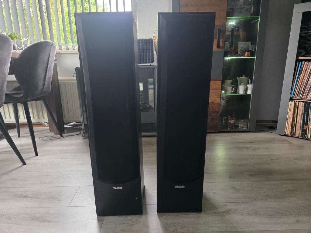Magnat 145 100 Toren Speakers - 3-Weg Bass, Gerefoamed, Audio, Tv en Foto, Luidsprekers, Ophalen