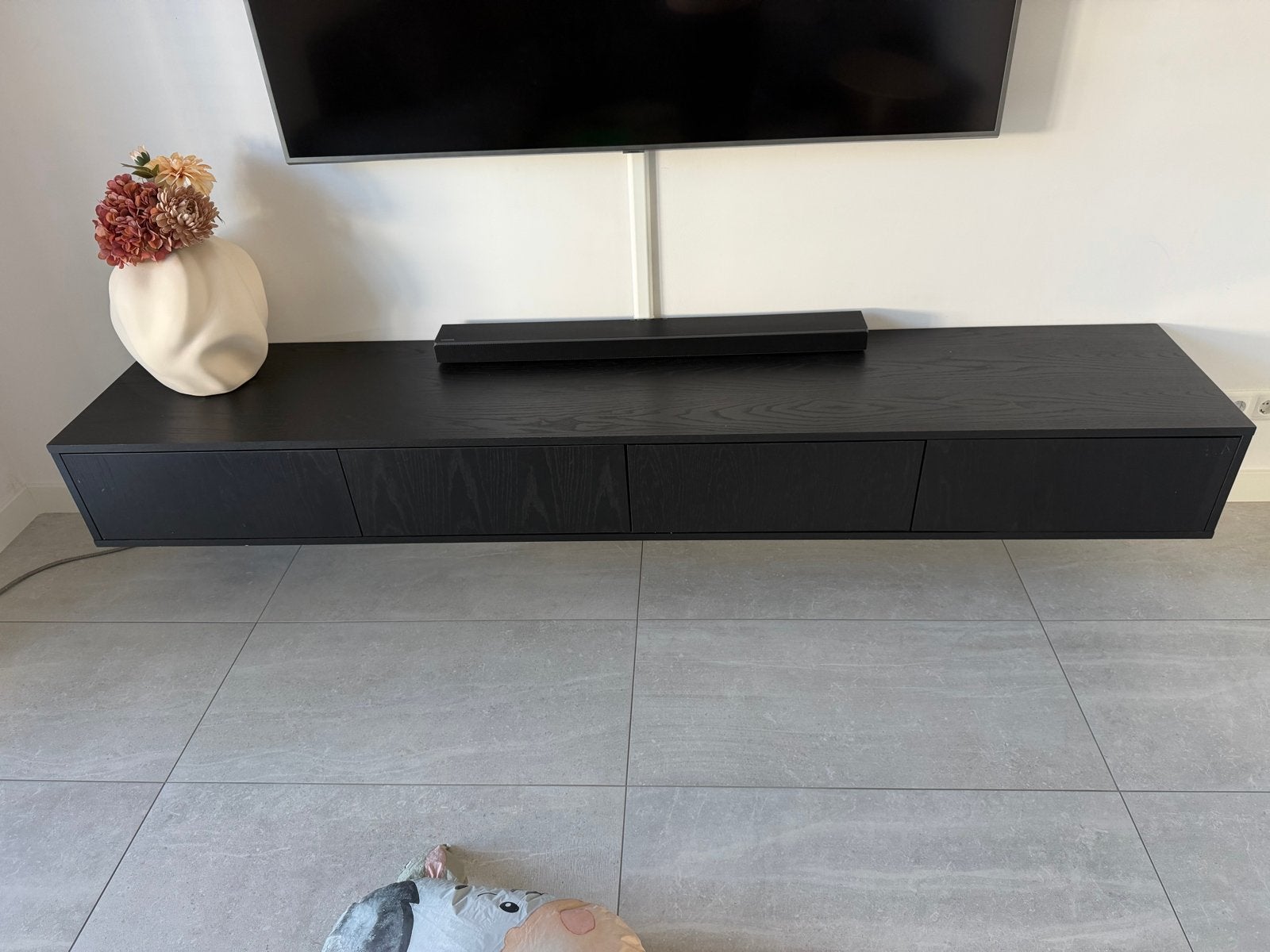 Zwart zwevend tv-meubel met lades + potenset, Ophalen, Gebruikt, Eikenhout, 200 cm of meer