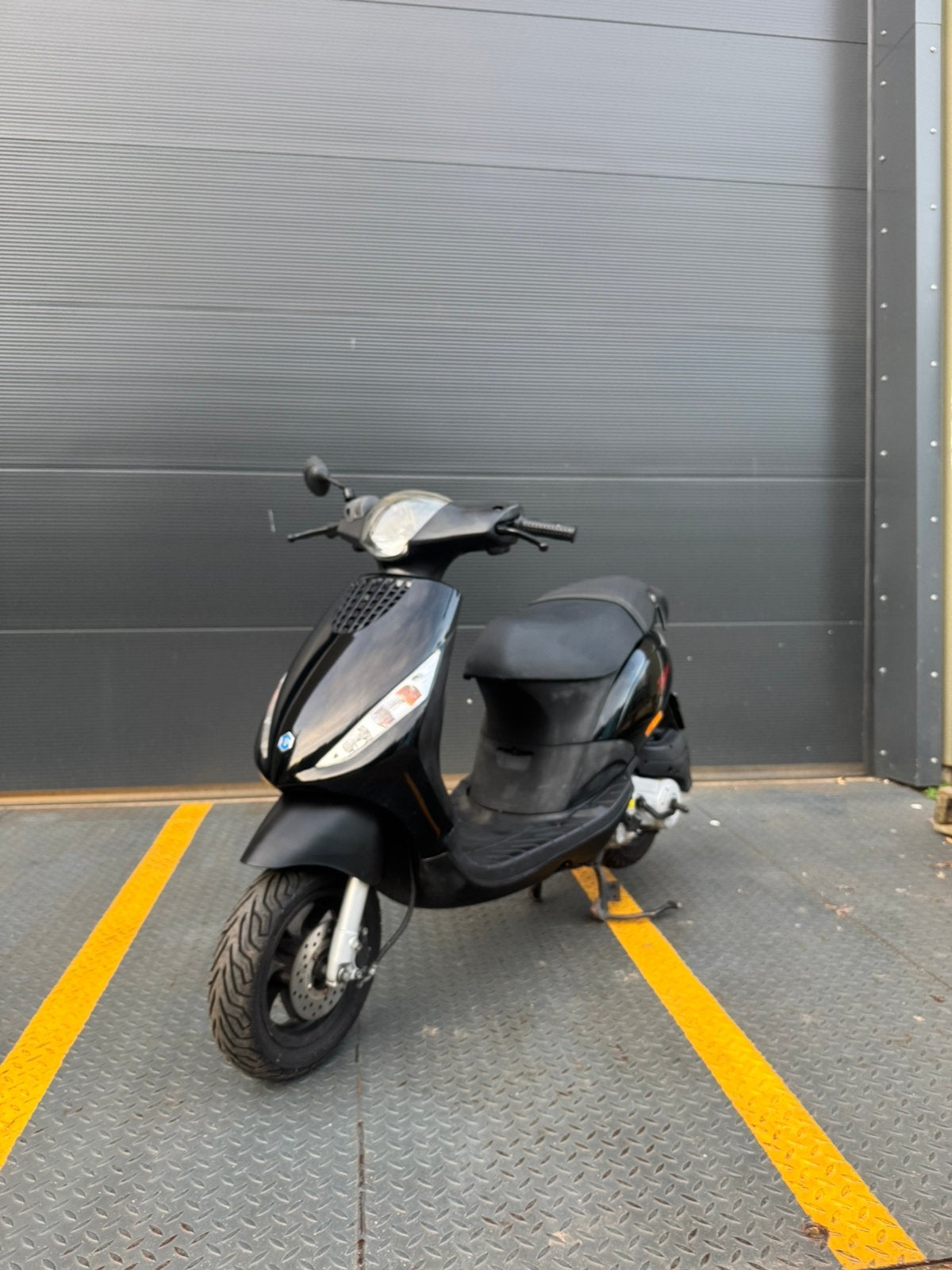 Piaggio Zip 45kmp in top staat, Fietsen en Brommers, Ophalen of Verzenden, Zo goed als nieuw, Benzine, Zip