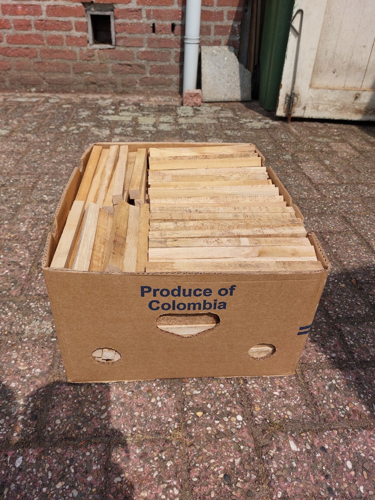 Droge hardhouten latten, Minder dan 3 m³, Ophalen