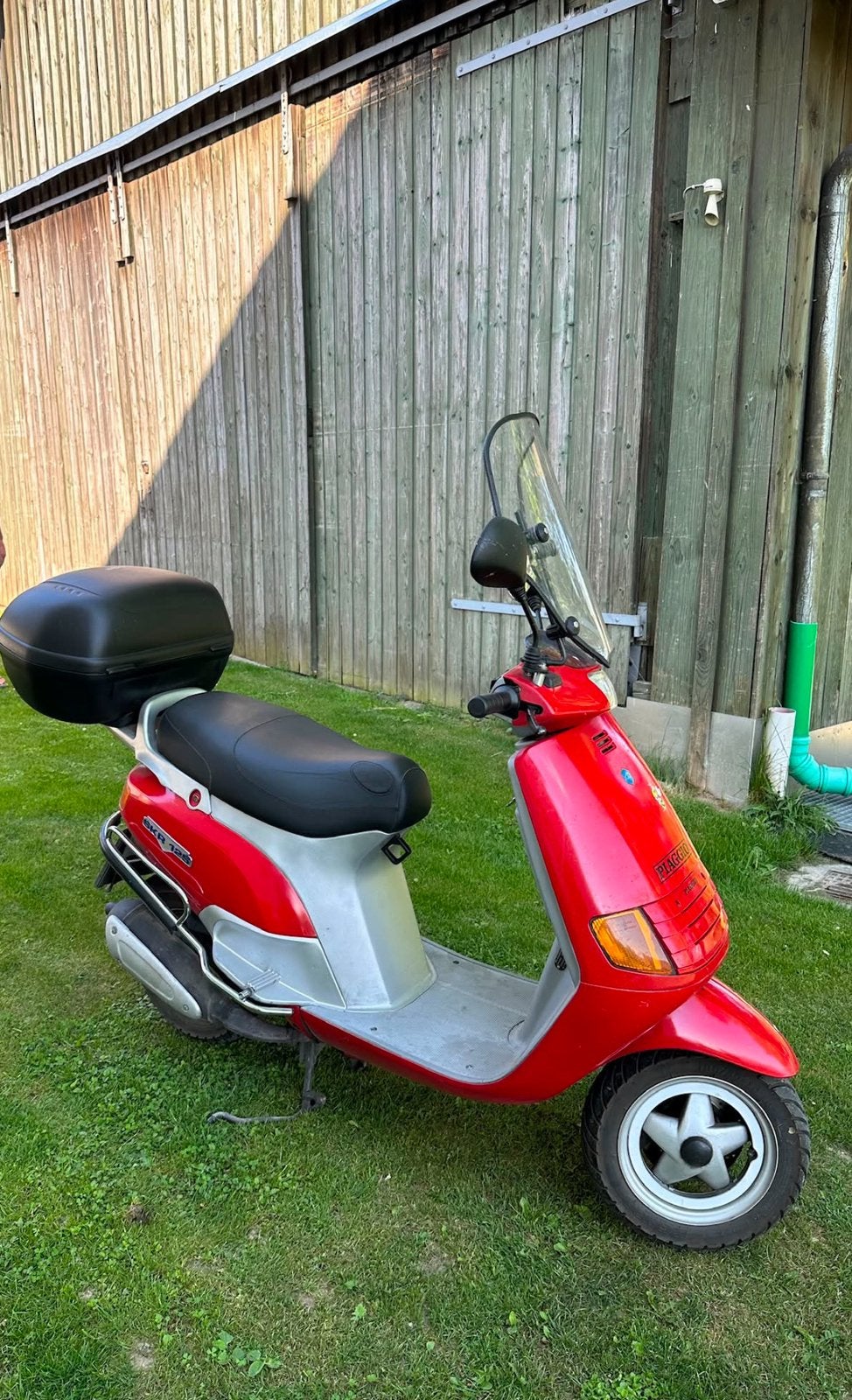 PIAGGIO SKR 125CC, Fietsen en Brommers, Scooters | Piaggio, Ophalen, Gebruikt, Overige modellen, Benzine
