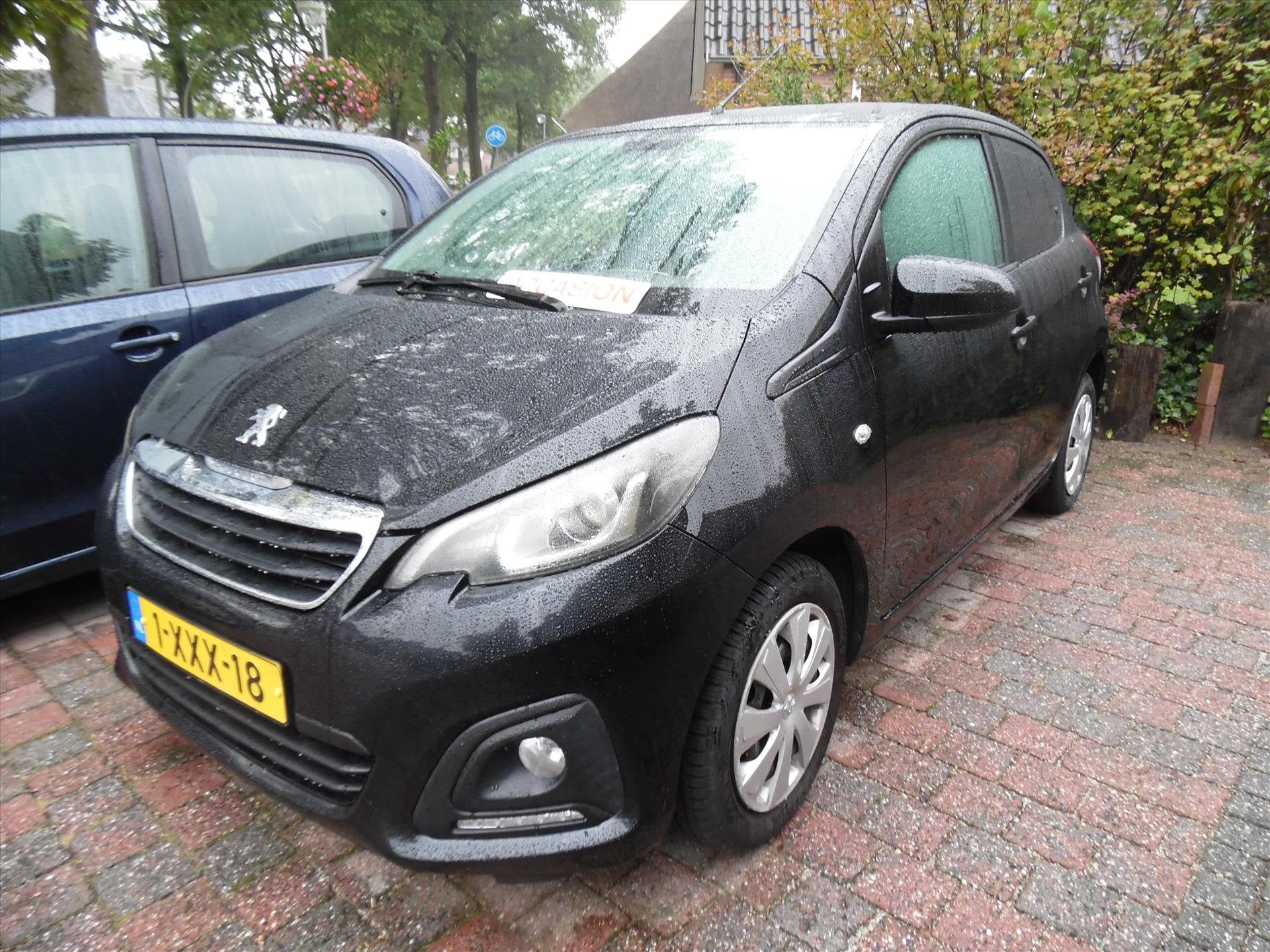 Peugeot 108 1.0 12V E-VTI 51KW 5DR, Gebruikt, Zwart, 4 stoelen, Zwart