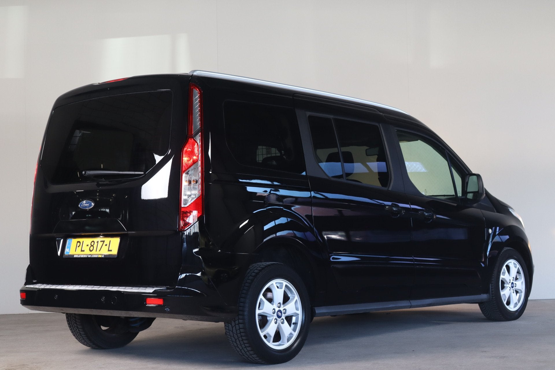 Ford Tourneo Connect Grand 1.5 TDCi Titanium - NL- Auto! Par, Auto's, Gebruikt, Euro 6, 4 cilinders, Origineel Nederlands