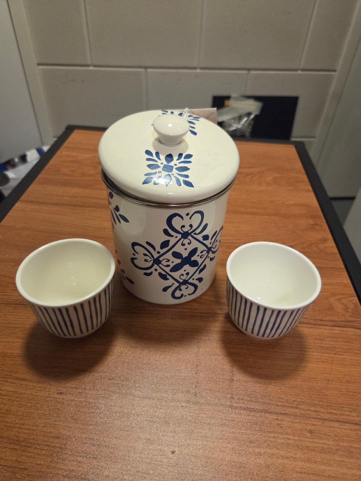 Voorraadpot met 2 bijpassende kopjes - Wit/Blauw, Ophalen, Nieuw, Voorraadpot, Metaal