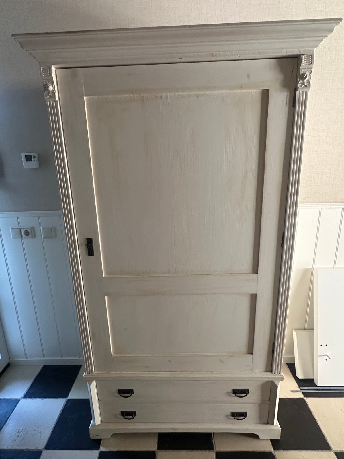 Kast Meidenkast antiek vintage wit houtsnijwerk, Antiek en Kunst, Ophalen