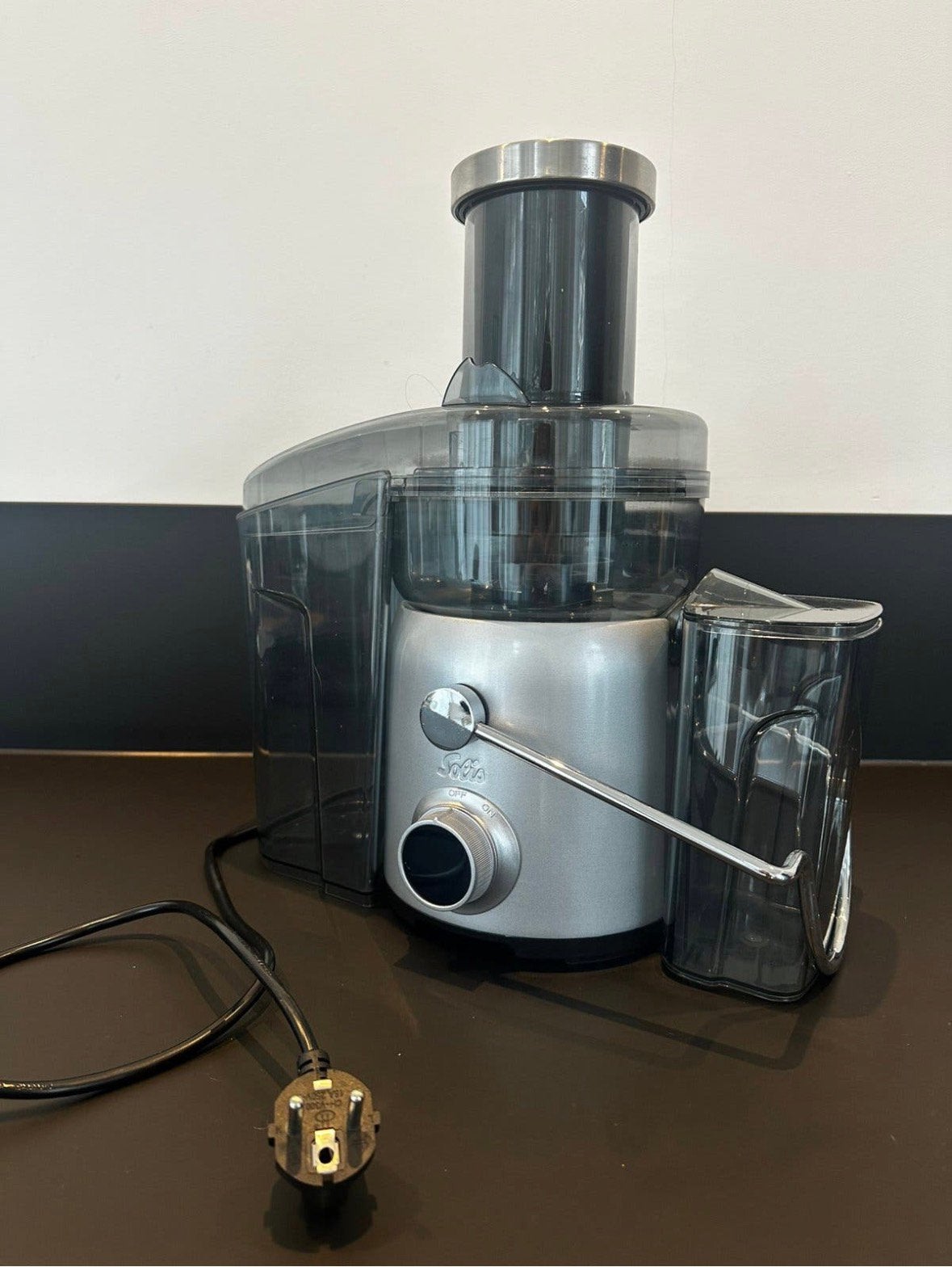 Solis Sapcentrifuge, Ophalen of Verzenden, Zo goed als nieuw, Elektrisch, Sapcentrifuge