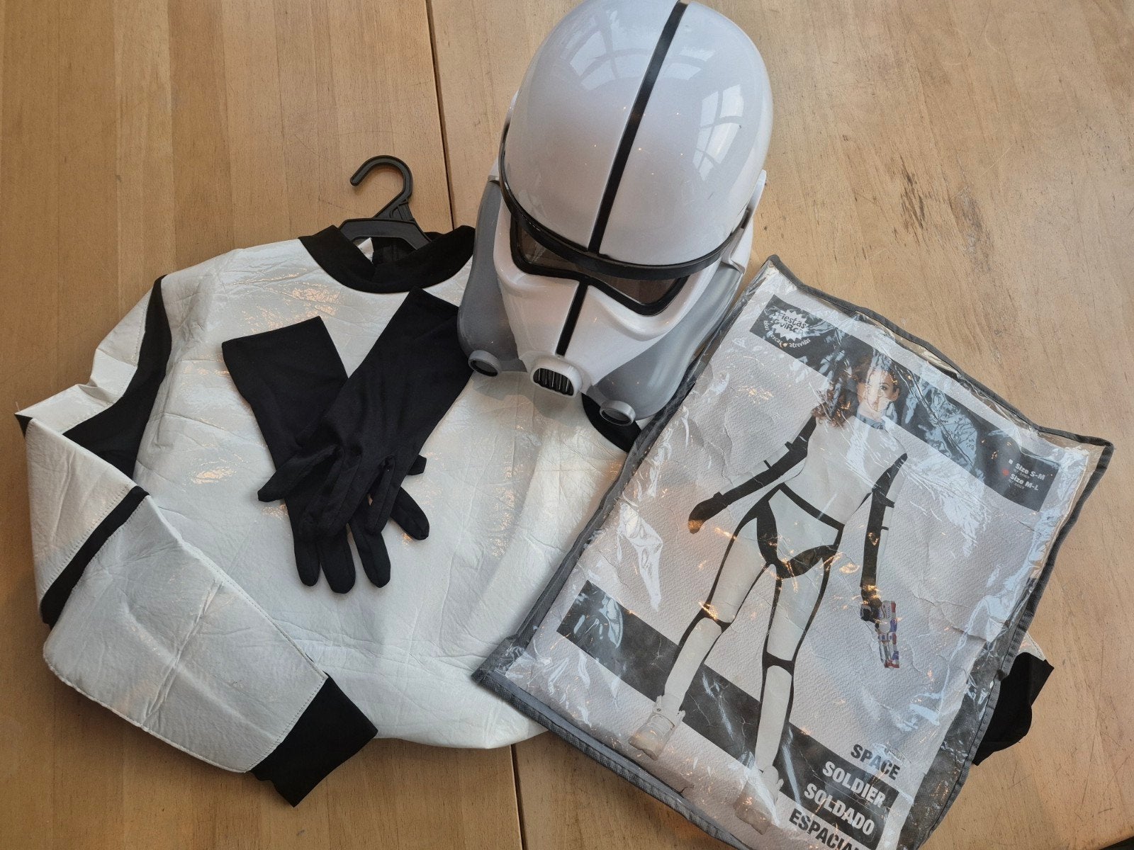 Storm Trooper  halloween kostuum met helm - Maat M-L, Ophalen of Verzenden, Zo goed als nieuw, Overige typen