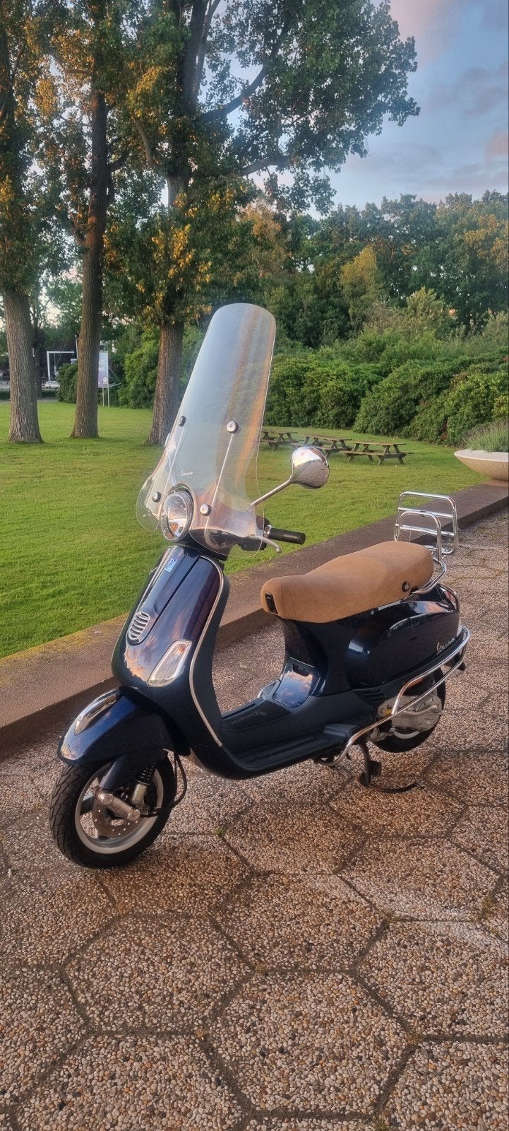 Goed onderhouden Vespa piaggio LX50 4t in uitstekende staat, Maximaal 45 km/u, Ophalen of Verzenden, Zo goed als nieuw, Benzine