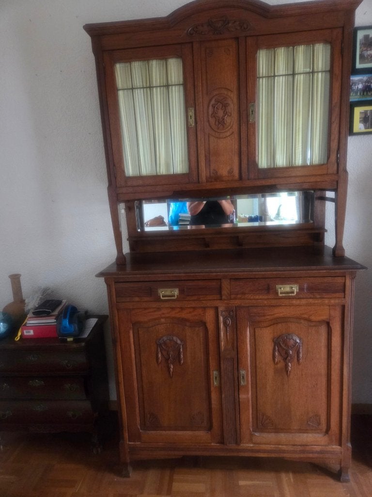 Antiek dressoir met vitrinekast en spiegel, Ophalen