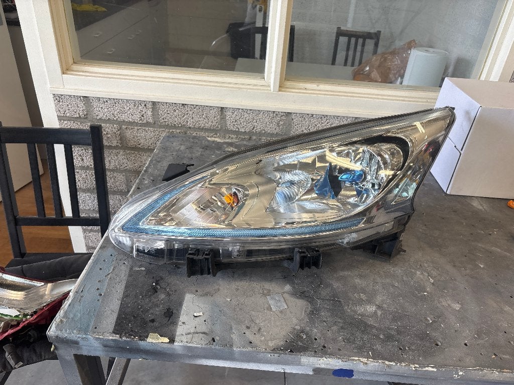 Koplamp links Nissan e-nv200, Ophalen, Gebruikt, Nissan