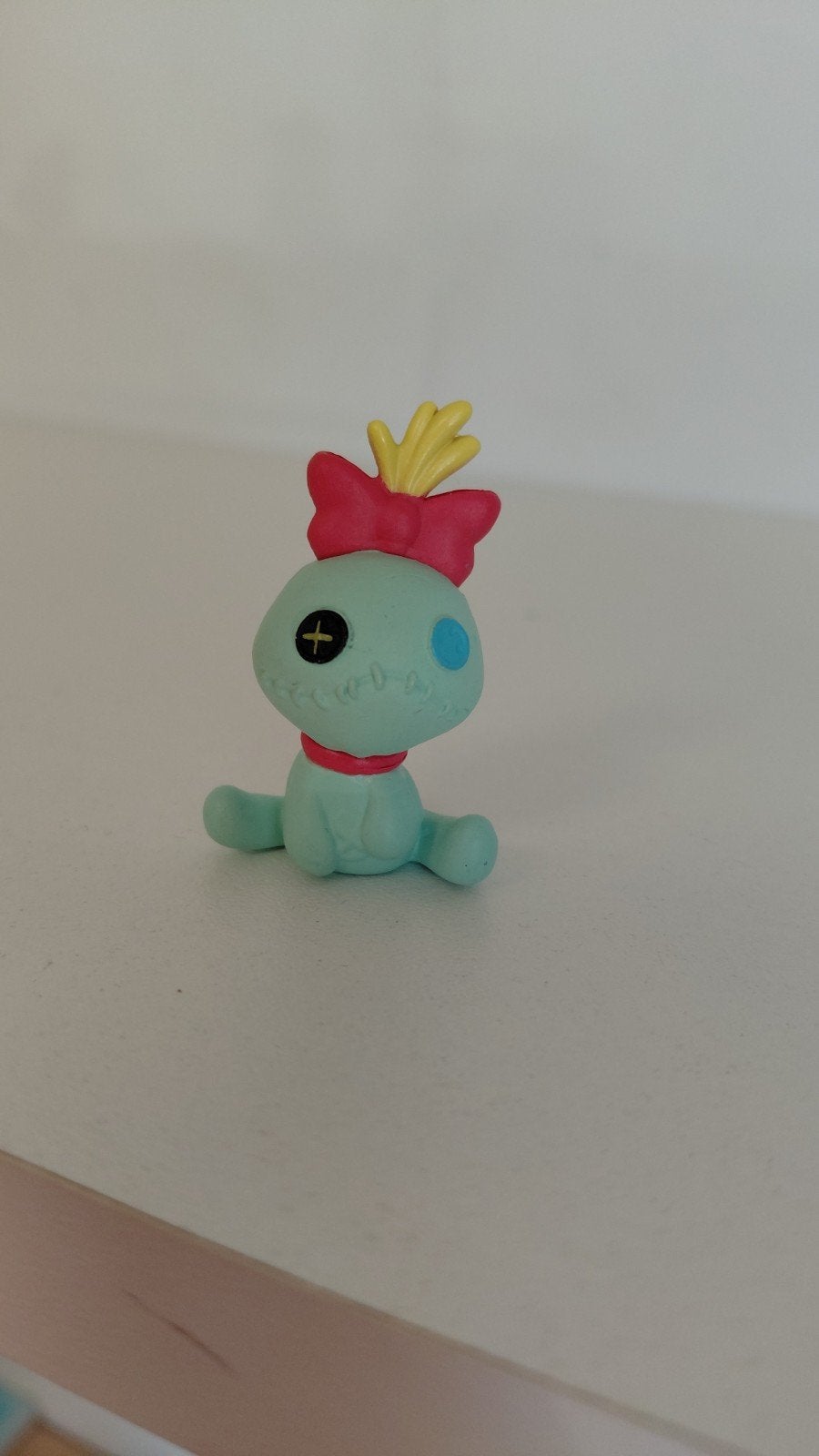 Scrumpf Disney poppetje Stitch, Ophalen of Verzenden, Zo goed als nieuw