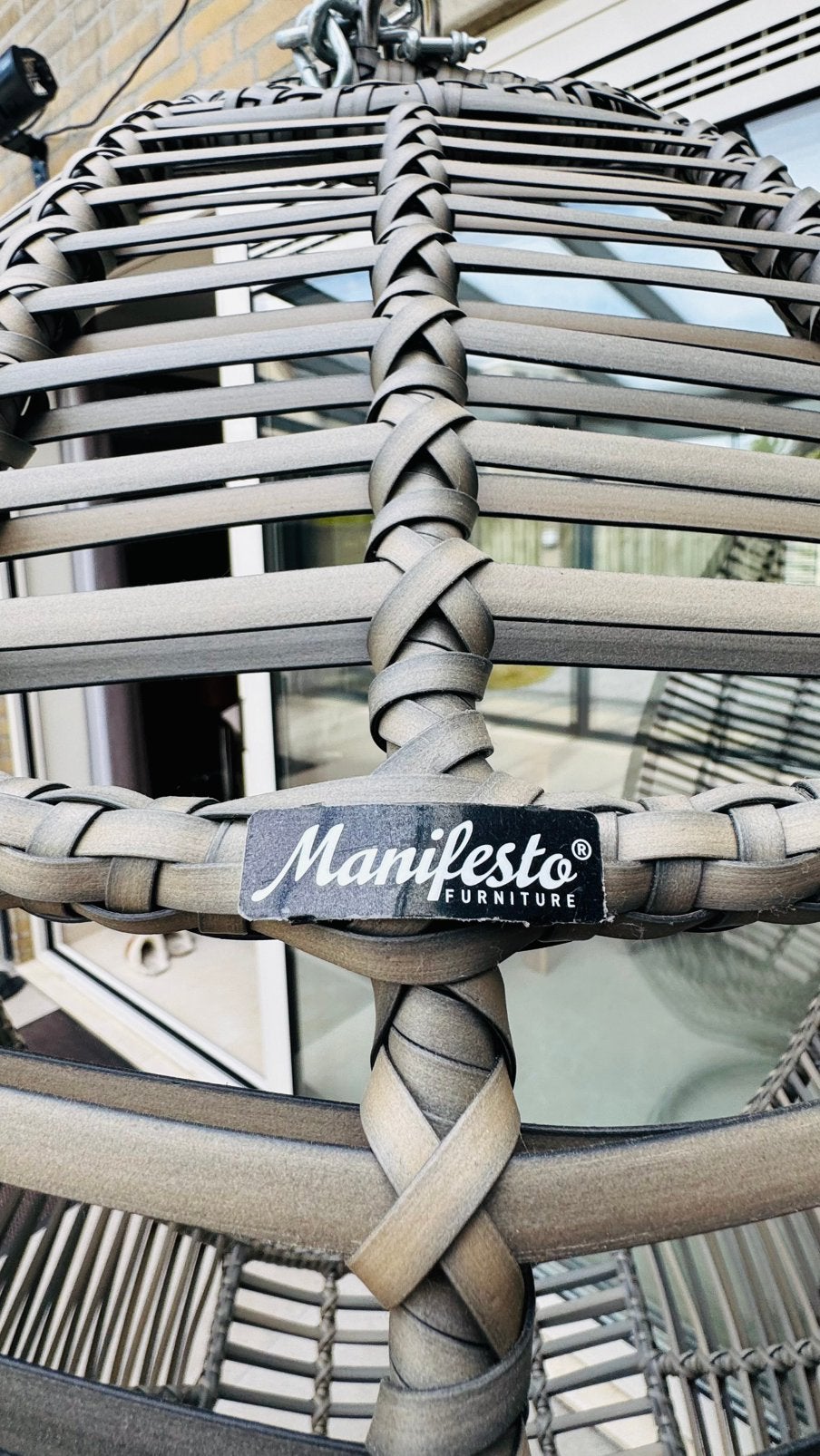Manifesto Hanging Chair, Ophalen, Zo goed als nieuw