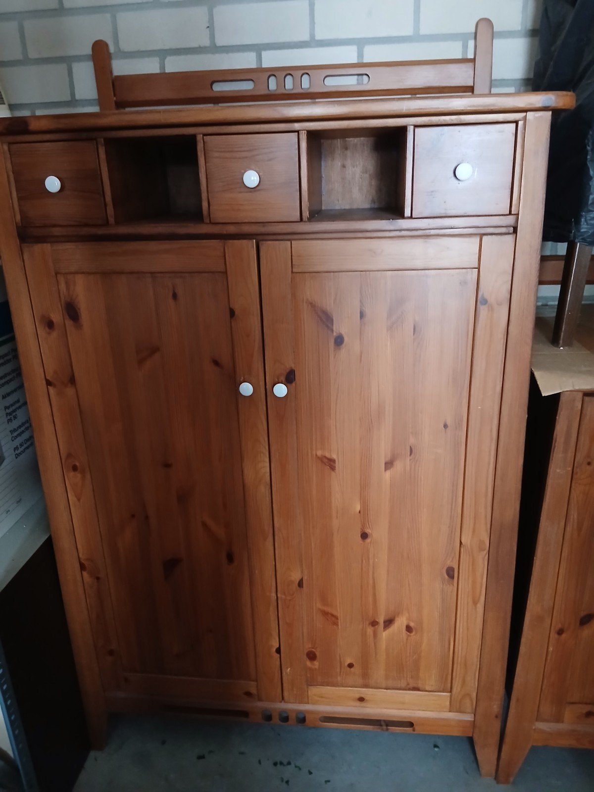 Prachtige grenen babykamer set: kledingkast en commode, Ophalen, 50 tot 70 cm, 105 cm of meer, Commode