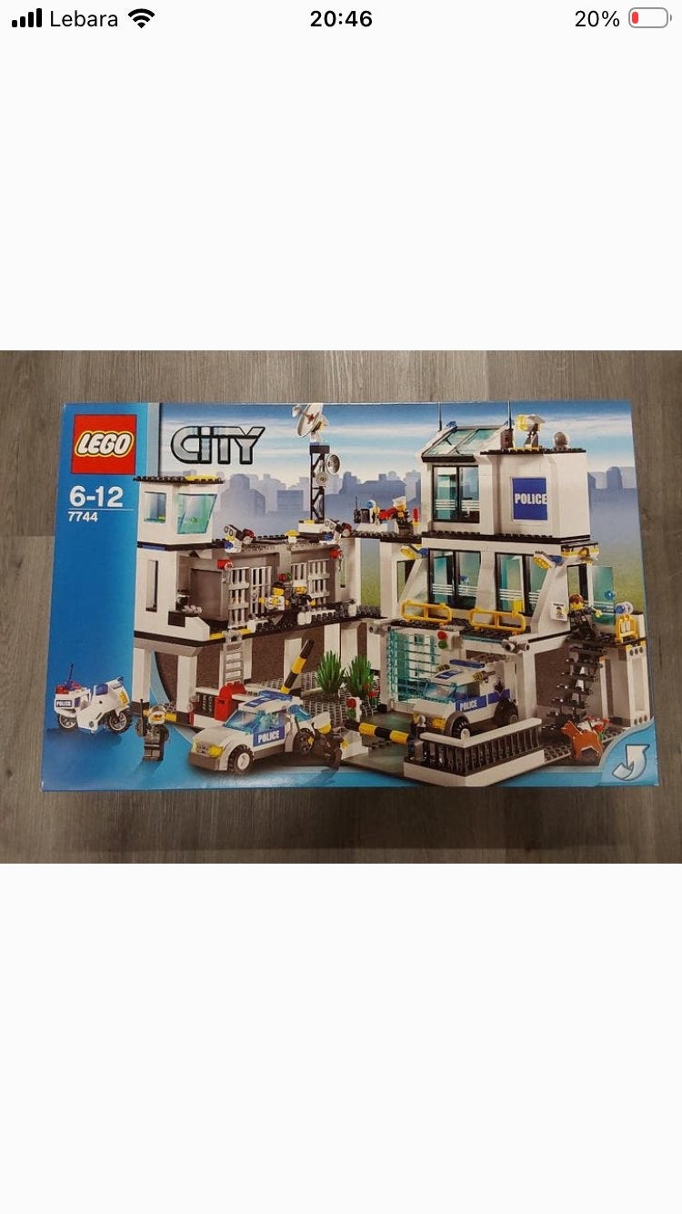 Lego City Politiebureau 7744 - compleet met instructies, Kinderen en Baby's, Speelgoed | Duplo en Lego, City, Lego, Ophalen of Verzenden