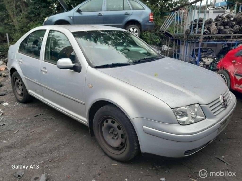 Volkswagen Bora 1.6-16V ONDERDELEN, Gebruikt, Volkswagen, Volkswagen