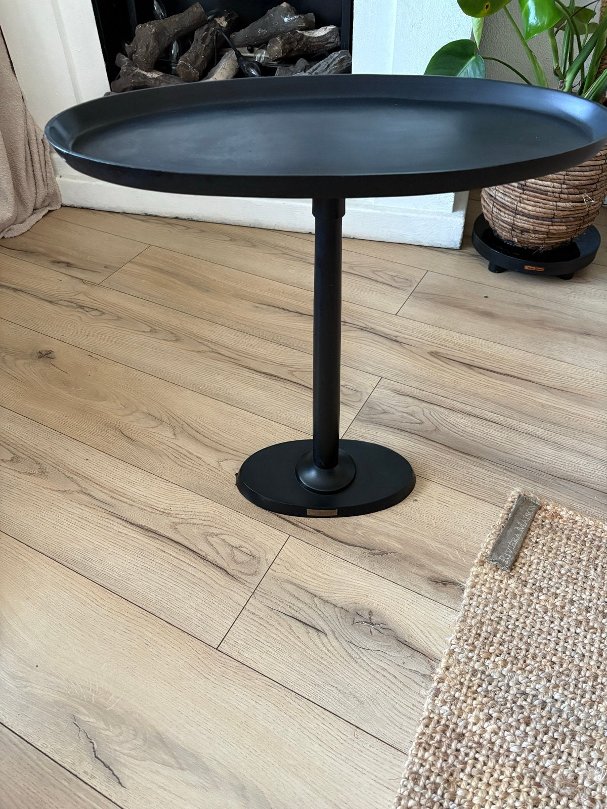 Riviera Maison bijzettafel - Zwart, verstelbaar, Huis en Inrichting, Ophalen, Minder dan 55 cm, Metaal of Aluminium, Rond