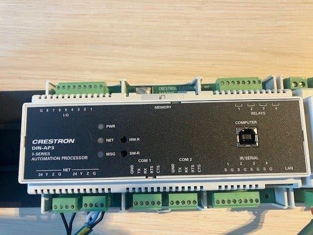 Te koop: Crestron DIN-AP3 en DIN-8SW8-1, Ophalen of Verzenden, Zo goed als nieuw, Audio