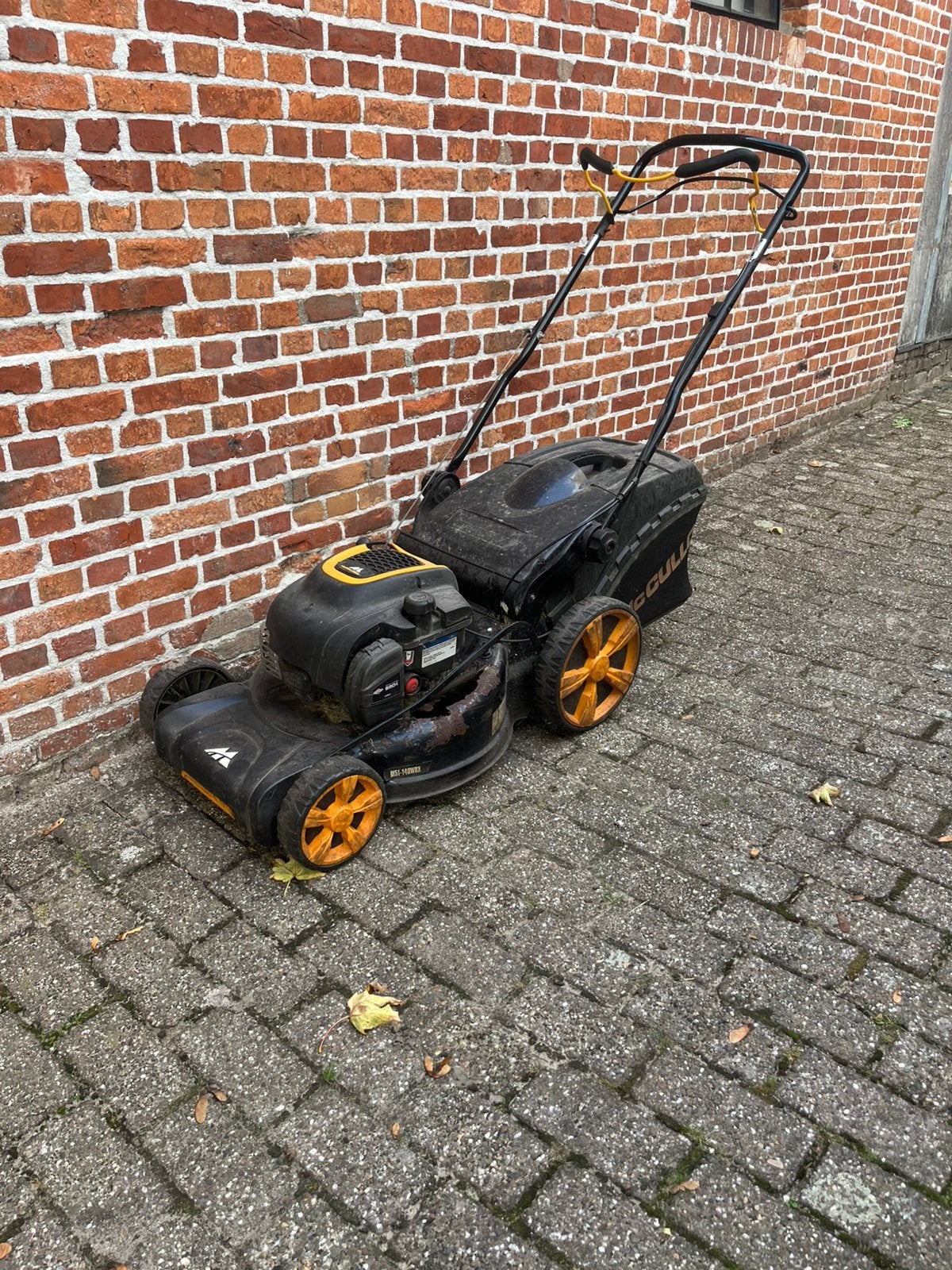 McCulloch grasmaaier, Ophalen, Gebruikt, Opvangbak, Benzine-grasmaaier
