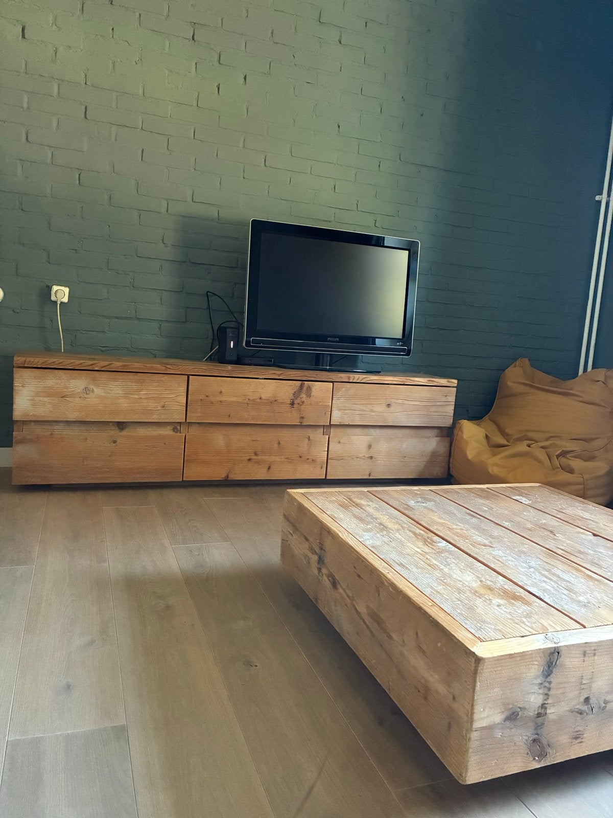 Robuust houten tv-meubel en salontafel set, Ophalen, Gebruikt, 150 tot 200 cm, Minder dan 100 cm