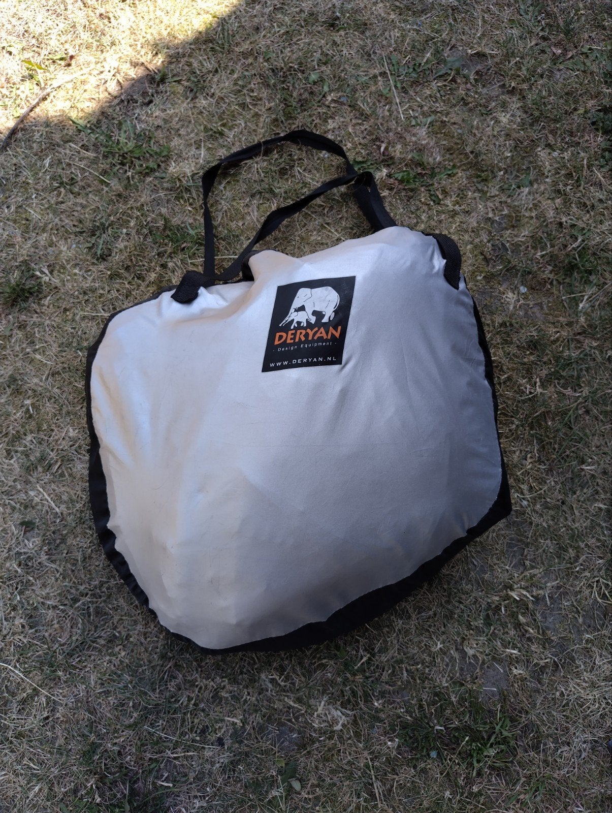 Deryan tent met slaapzak en matras, Ophalen, Gebruikt, Tot en met 2