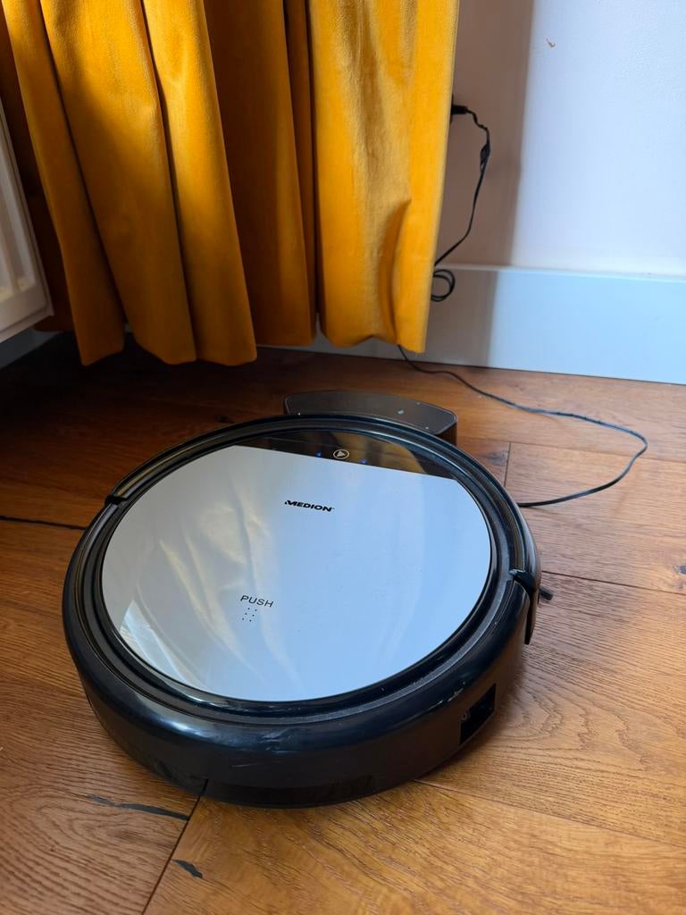 Medion MD 18500 - Robotstofzuiger, Ophalen, Gebruikt, Robotstofzuiger, Minder dan 1200 watt