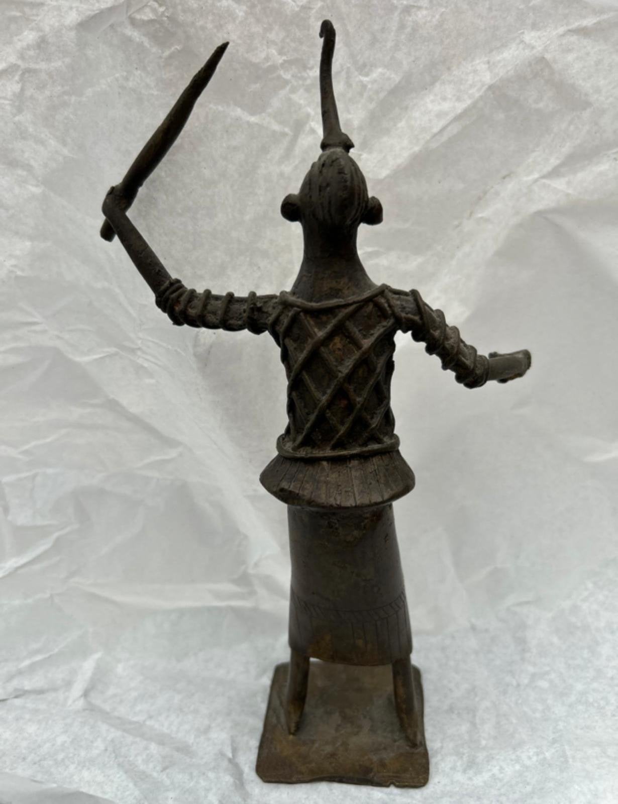 Bronzen West-Afrikaanse Rituele Figuur - Uniek Decorstuk, Antiek en Kunst, Ophalen, Minder dan 20 cm, Beeld, Bruin