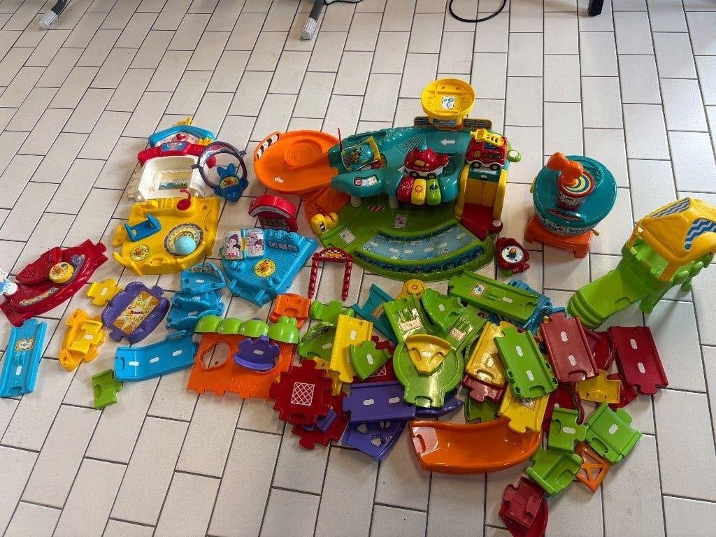Vtech toet toet auto’s autobaan, Ophalen of Verzenden, Gebruikt, 2 tot 4 jaar