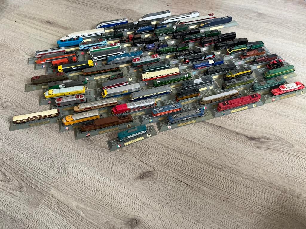 65x Del Prado Locomotief Trein Spoor N Modeltrein H0, Overige merken, Ophalen of Verzenden, Zo goed als nieuw, Gelijkstroom