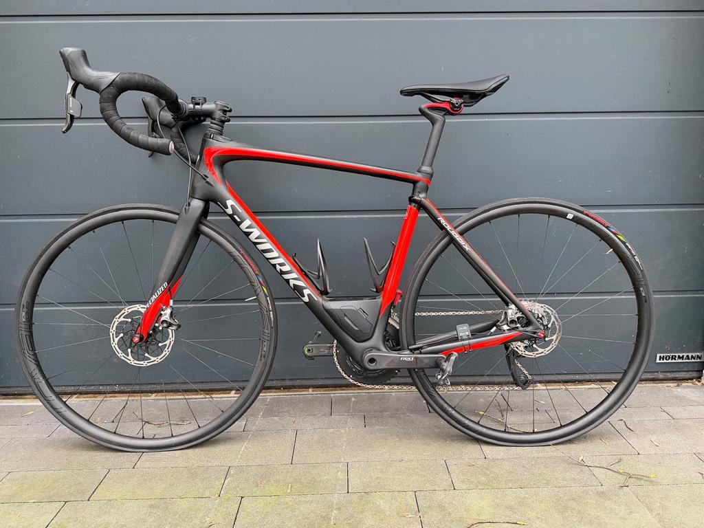 S-Works roubaix McLaren racefiets, rood met zwart, 28 inch, Carbon, Heren, Zo goed als nieuw