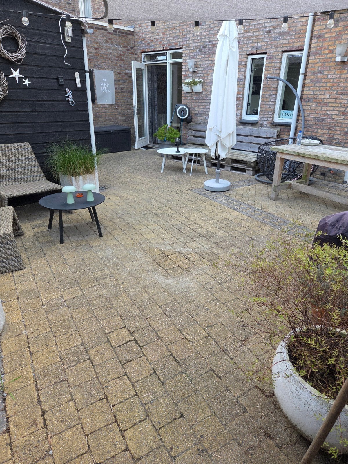 Gratis Tuinbestrating - Ongeveer 45m², Tuin en Terras, Gebruikt, Klinkers, Ophalen of Verzenden, 10 m² of meer