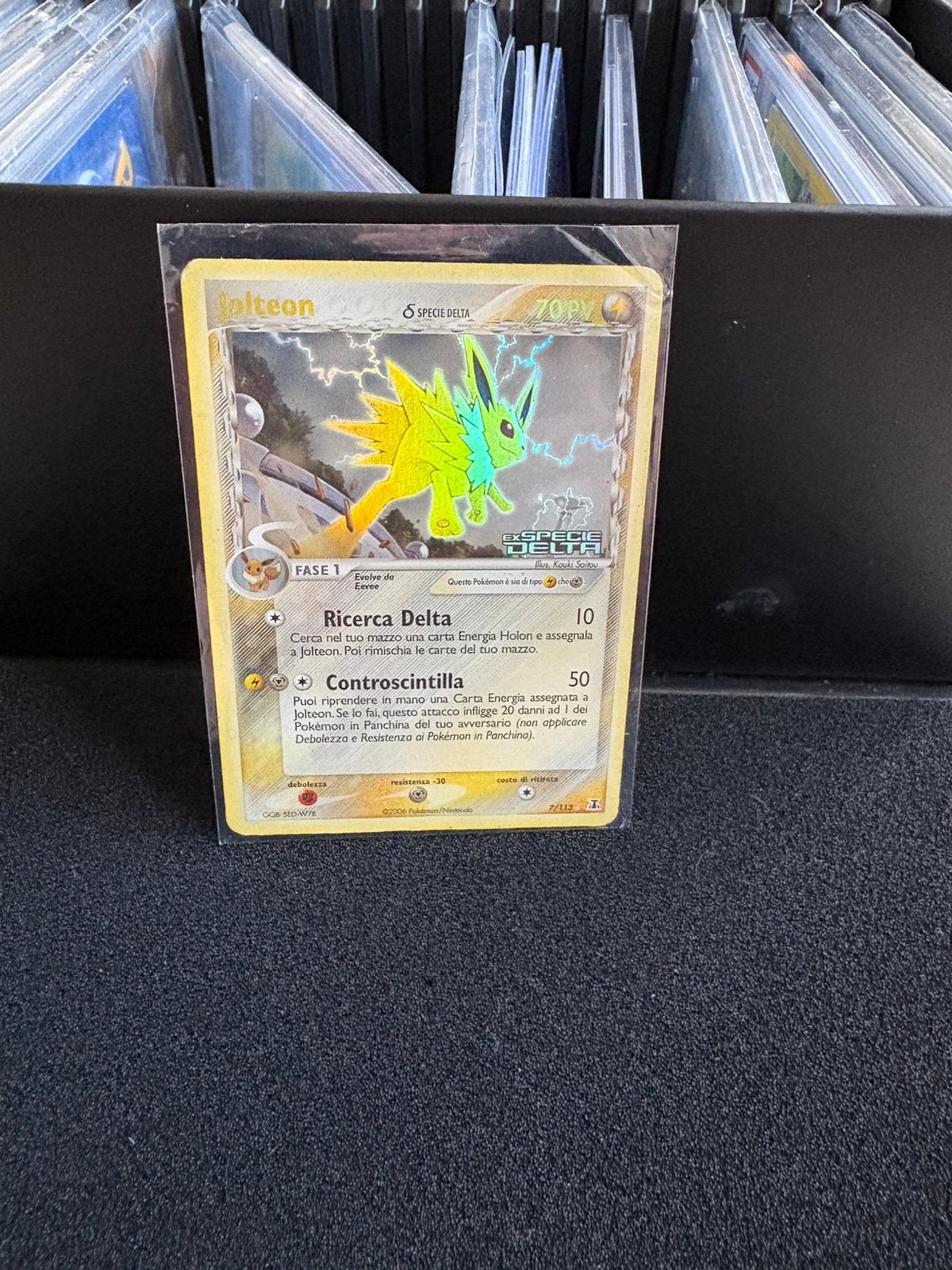 Jolteon delta species reverse holo stamped, Ophalen of Verzenden, Zo goed als nieuw, Meerdere kaarten, Foil