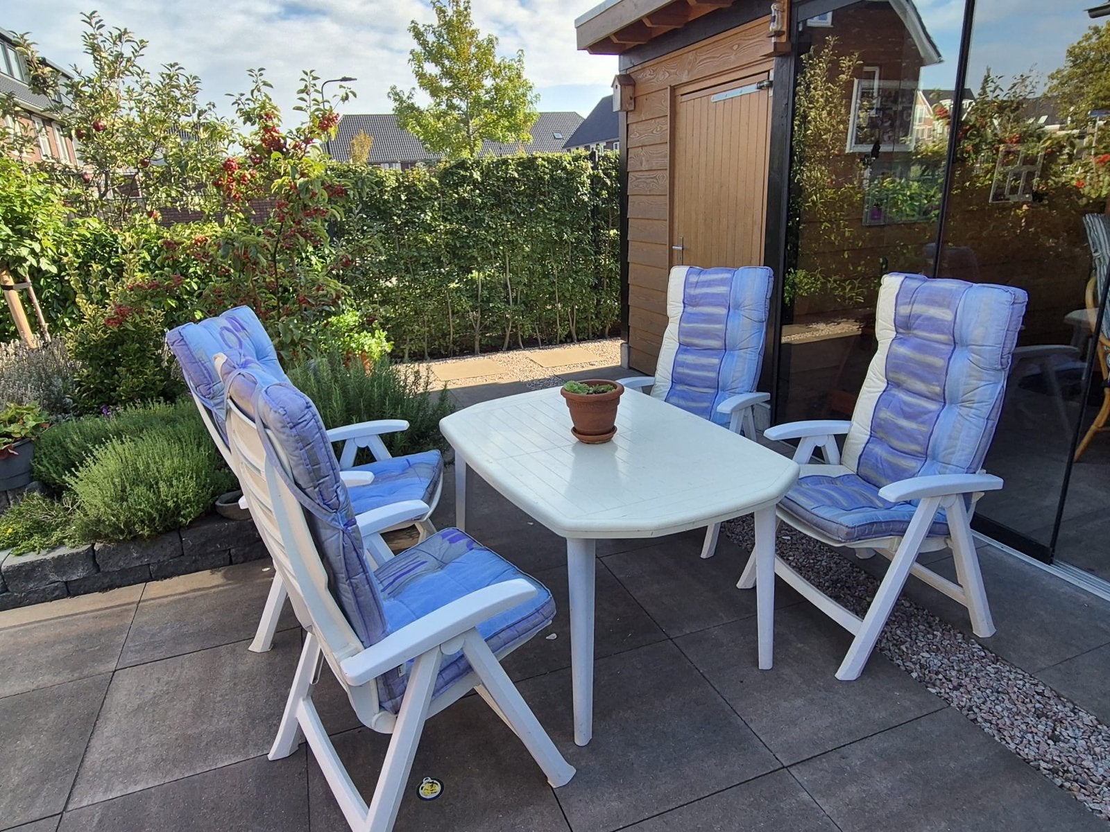 Kunststof tuinset met 4 stoelen en tafel, Ophalen, 4 zitplaatsen, Kunststof, Gebruikt