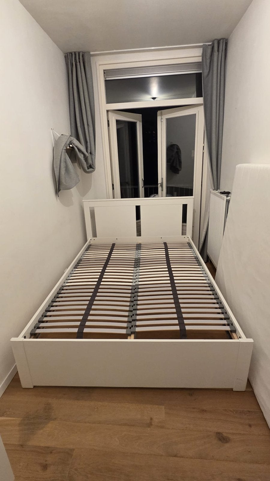 IKEA Songesand bed 140x200 with mattress , good condition, Ophalen, Gebruikt, Wit, Tweepersoons
