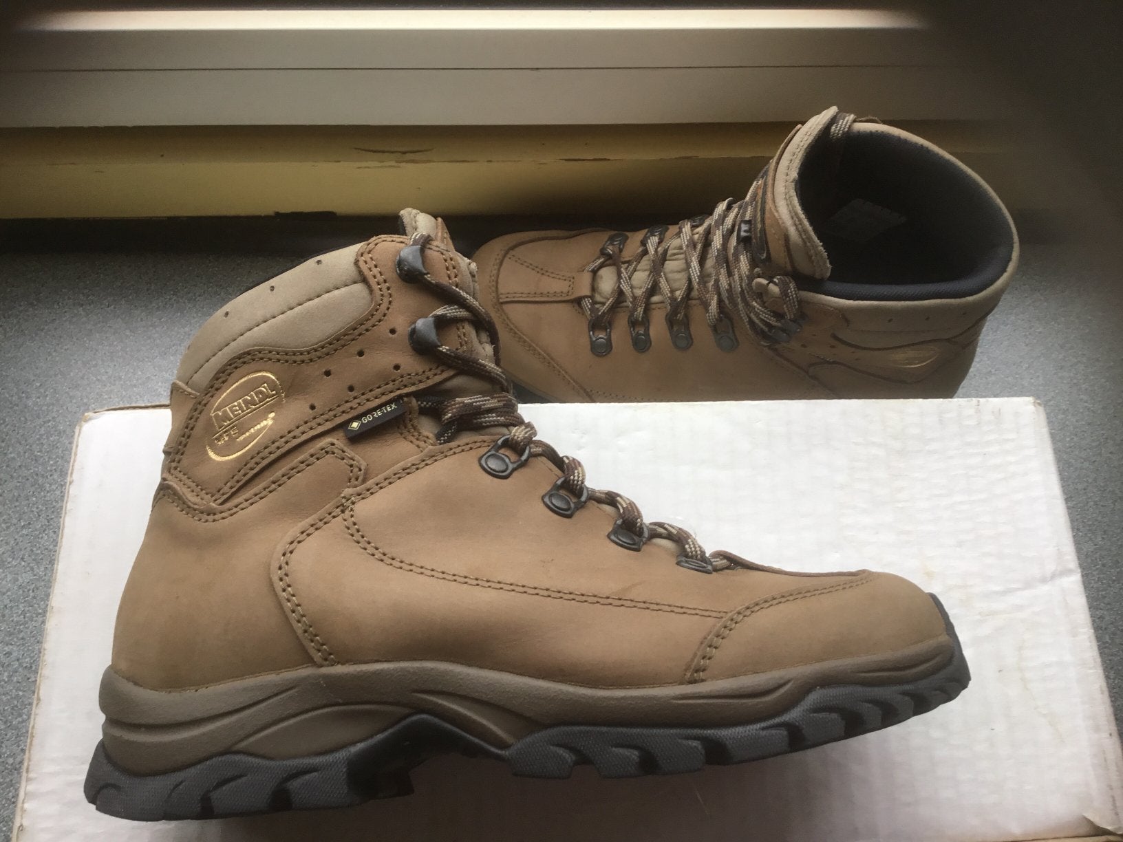 Meindl maat 39,5 bergschoenen wandelschoenen zgan, Ophalen of Verzenden, Zo goed als nieuw, Schoenen