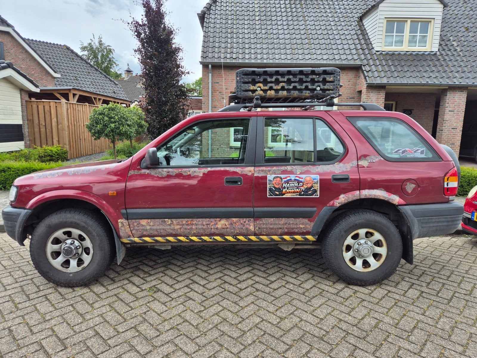 Opel Frontera 2.2 16V Wagon 2000 Rood, Auto's, Opel, Particulier, Frontera, 4x4, Android Auto, Dakrails, Trekhaak, Benzine, SUV of Terreinwagen