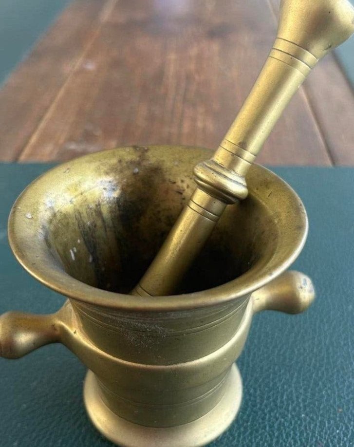 Antieke Messing Vijzel met Stamper - Zwaar en Decoratief, Antiek en Kunst, Ophalen of Verzenden